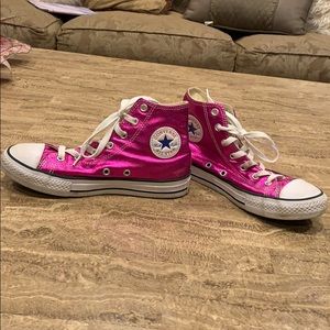 Metallic pink Converse
